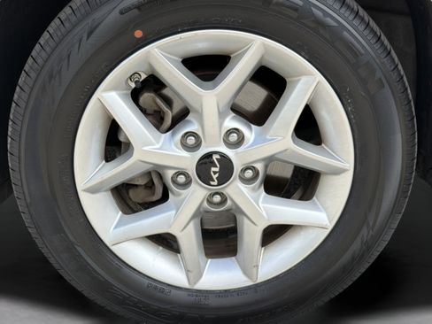 Used 2024 Kia Soul LX w/ Option Group 015 FWD image 26