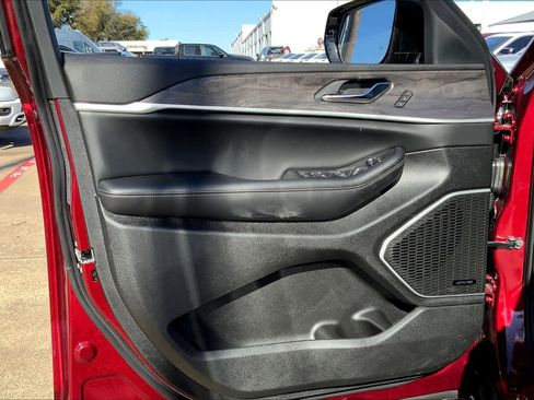 Used 2024 Jeep Grand Cherokee Limited 4xe w/ Luxury Tech Group II image 20