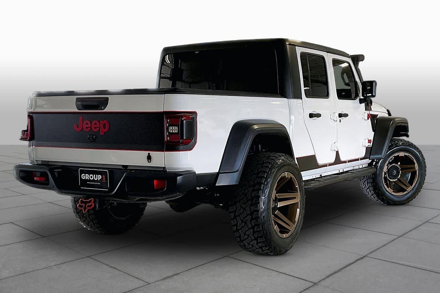 Used 2020 Jeep Gladiator Sport w/ Quick Order Package 24S AWD/4WD image 12