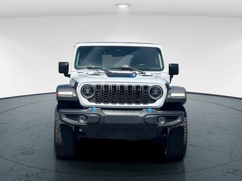Used 2024 Jeep Wrangler Unlimited Rubicon 4xe AWD/4WD image 10