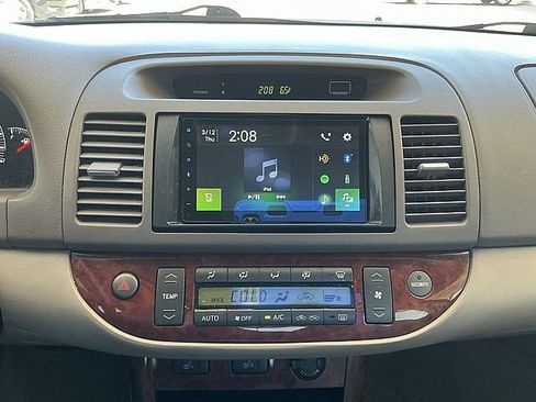 Used 2005 Toyota Camry XLE image 22