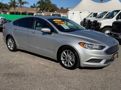 Used 2017 Ford Fusion S image 3