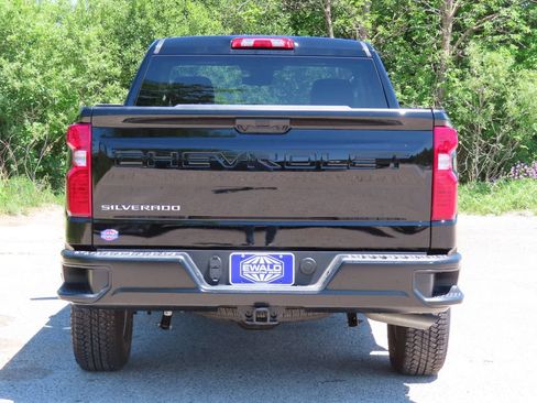New 2026 Chevrolet Silverado 1500 W/T w/ WT Value Package AWD/4WD image 15