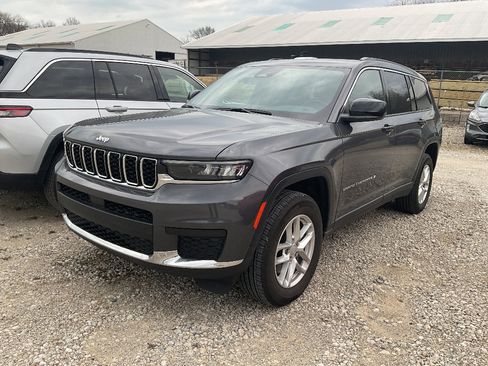 Used 2024 Jeep Grand Cherokee L Laredo w/ Luxury Tech Group I image 2