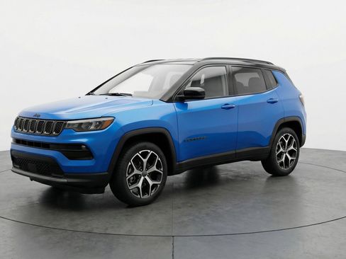 Used 2025 Jeep Compass Limited AWD/4WD image 3