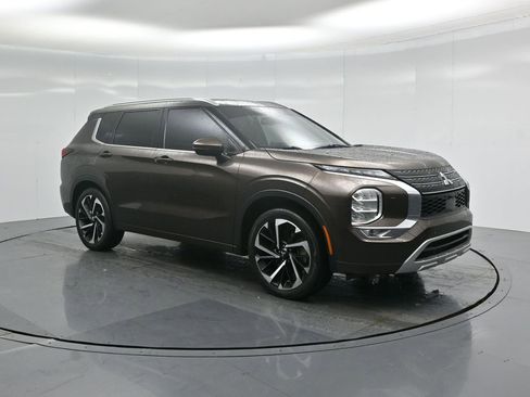 Used 2022 Mitsubishi Outlander SEL image 24