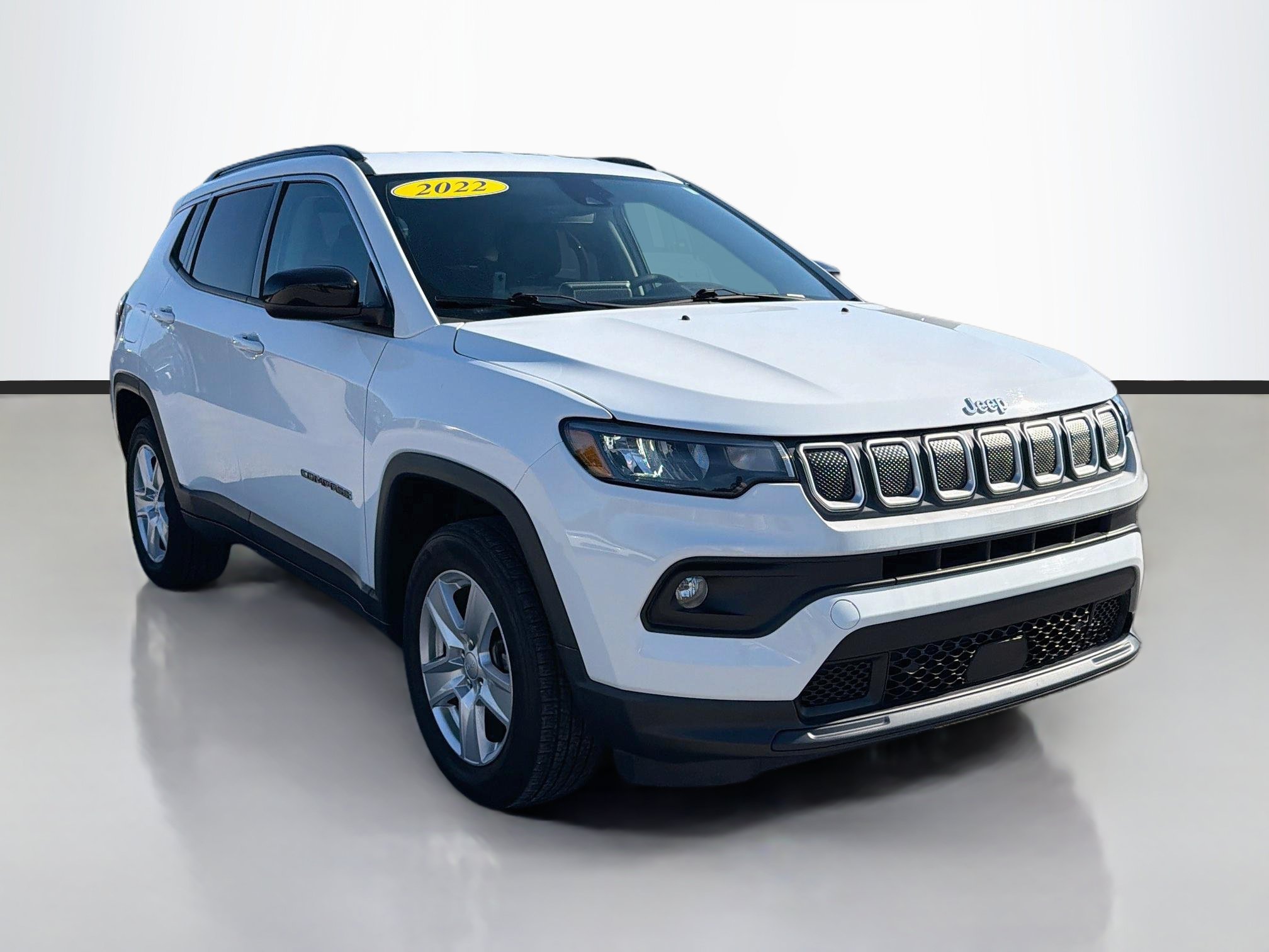 Used 2022 Jeep Compass Latitude AWD/4WD image 7