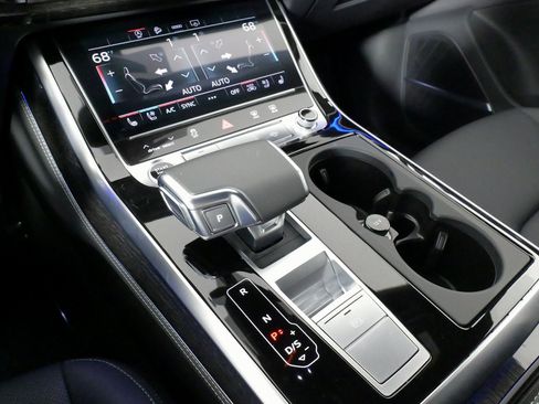 Used 2025 Audi Q7 3.0T Premium Plus w/ Premium Plus Package image 70