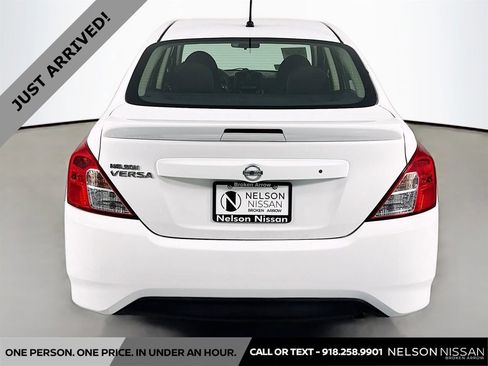 Used 2017 Nissan Versa S Plus FWD image 23