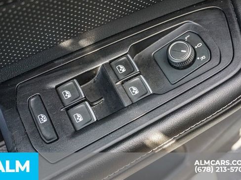 Used 2024 Volkswagen Atlas Cross Sport SE image 48