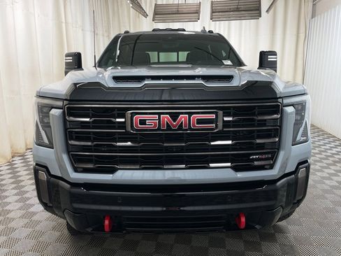 Used 2024 GMC Sierra 2500 AT4X image 22