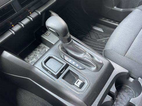 Used 2024 Chevrolet Colorado W/T RWD image 24