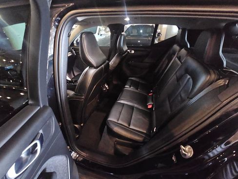 Certified 2024 Volvo XC40 B5 Plus w/ Protection Package Premier AWD/4WD image 13
