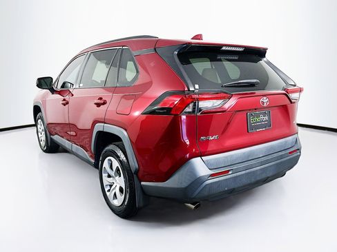 Used 2020 Toyota RAV4 LE FWD image 5