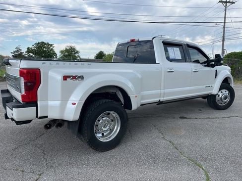 Used 2017 Ford F450 Platinum w/ Platinum Ultimate Package AWD/4WD image 5