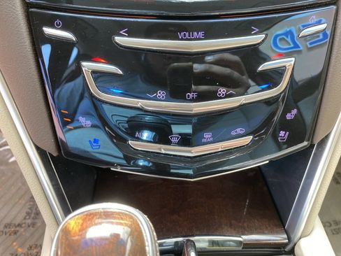 Used 2017 Cadillac XTS Luxury w/ Driver Awareness Package image 38