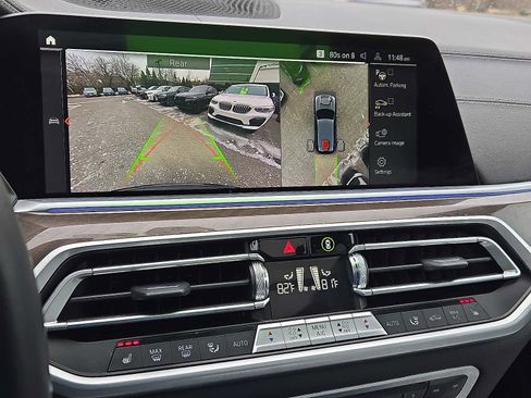 Used 2023 BMW X5 xDrive40i w/ Premium Package image 18