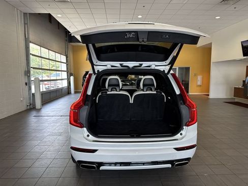 Used 2020 Volvo XC90 T6 R-Design w/ Protection Package Premier AWD/4WD image 19
