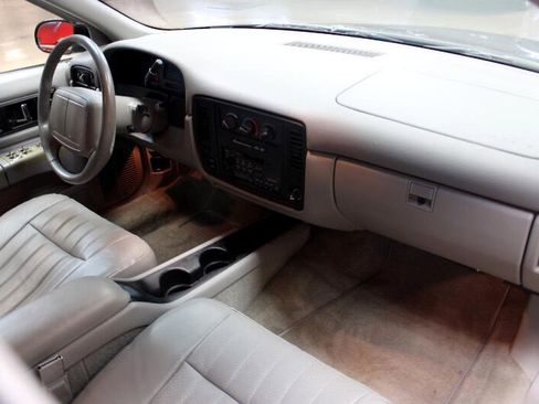 Used 1995 Chevrolet Impala Sedan image 17