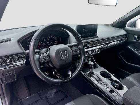 Used 2023 Honda Civic Sport image 9