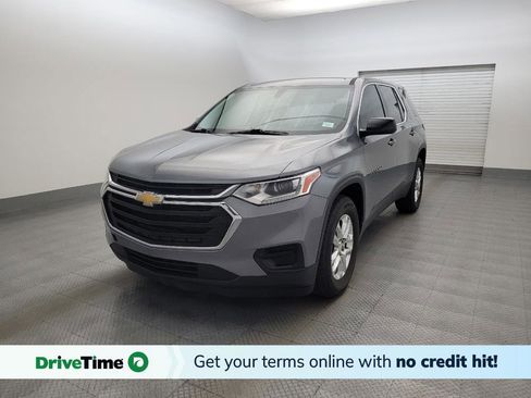 Used 2018 Chevrolet Traverse LS FWD image 1