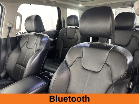 Used 2024 Kia Telluride SX w/ Towing Package image 13