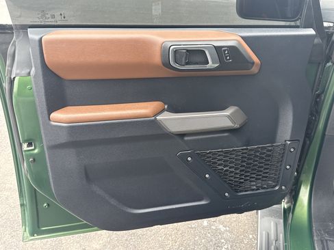 Used 2023 Ford Bronco Outer Banks image 16