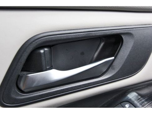 Used 2023 Nissan Rogue SV w/ SV Premium B Package image 16