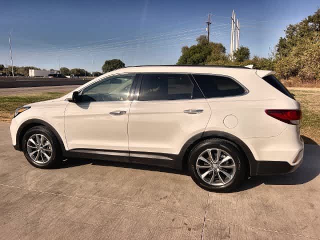 Used 2017 Hyundai Santa Fe Limited FWD image 4