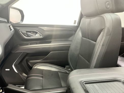 Used 2021 Chevrolet Tahoe RST w/ Luxury Package AWD/4WD image 29