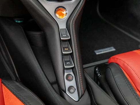 New 2026 McLaren 750S image 16