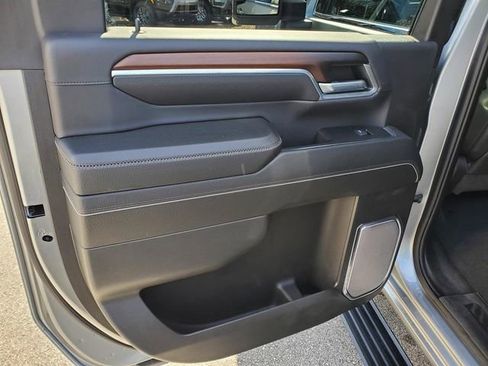 Used 2024 GMC Sierra 2500 Denali w/ Denali Reserve Package image 10