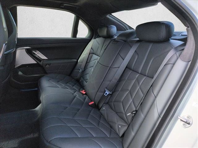 New 2026 BMW 760i xDrive AWD/4WD image 15