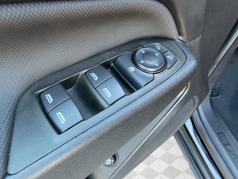 Certified 2024 Chevrolet Equinox RS FWD image 15