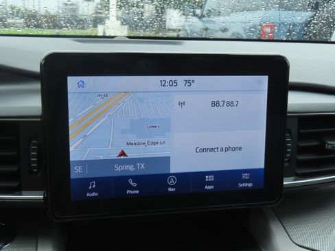 Used 2023 Ford Explorer XLT w/ Equipment Group 202A RWD image 32