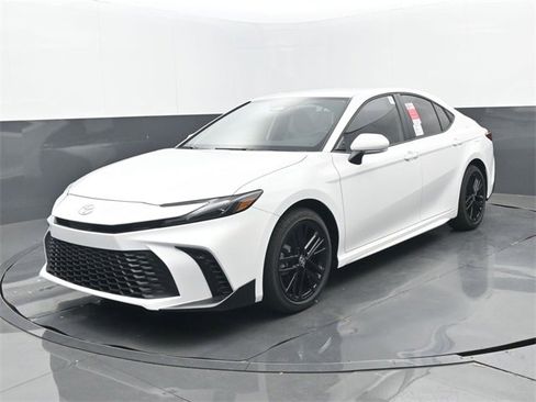 New 2026 Toyota Camry SE image 22