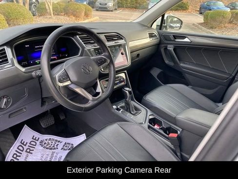 Used 2022 Volkswagen Tiguan SE image 6