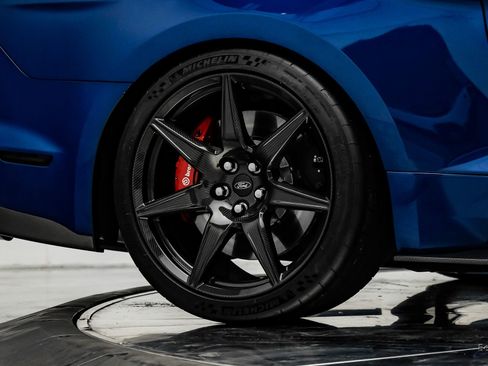 Used 2022 Ford Mustang Shelby GT500 w/ Carbon Fiber Track Pack image 24