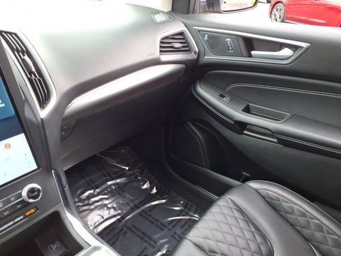 Used 2024 Ford Edge Titanium AWD/4WD image 22
