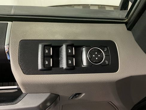 Used 2016 Ford F150 XLT AWD/4WD image 16