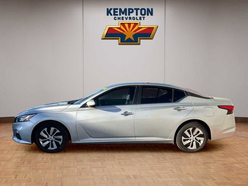 Used 2020 Nissan Altima 2.5 S image 3