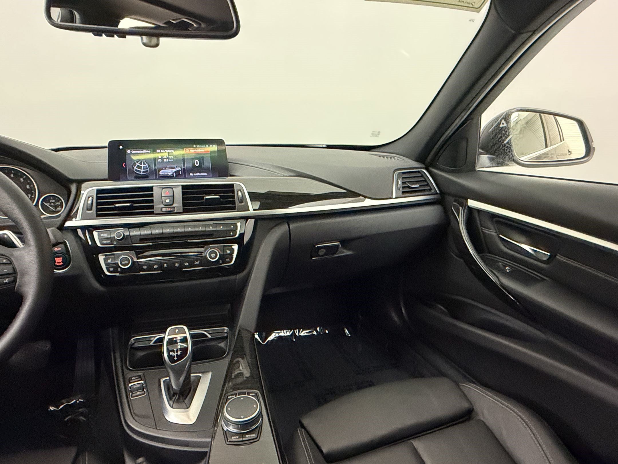 Used 2018 BMW 330i Sedan w/ Convenience Package RWD image 29