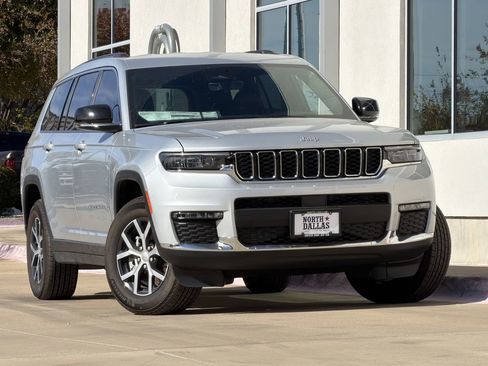 New 2025 Jeep Grand Cherokee L Limited w/ Trailer Tow Package AWD/4WD image 2