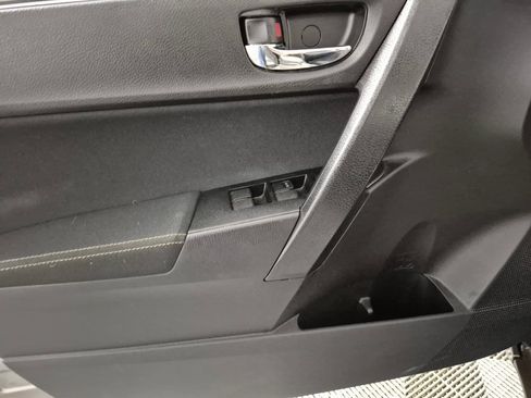 Used 2018 Toyota Corolla L image 13