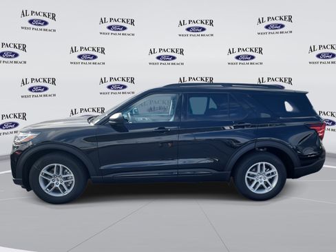 New 2026 Ford Explorer Active image 2