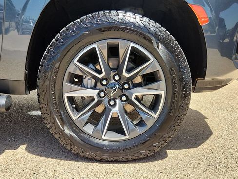 Used 2021 Chevrolet Tahoe Z71 AWD/4WD image 2