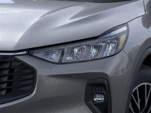New 2026 Ford Escape SE FWD image 41