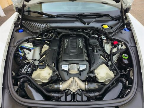 Used 2014 Porsche Panamera AWD/4WD image 34