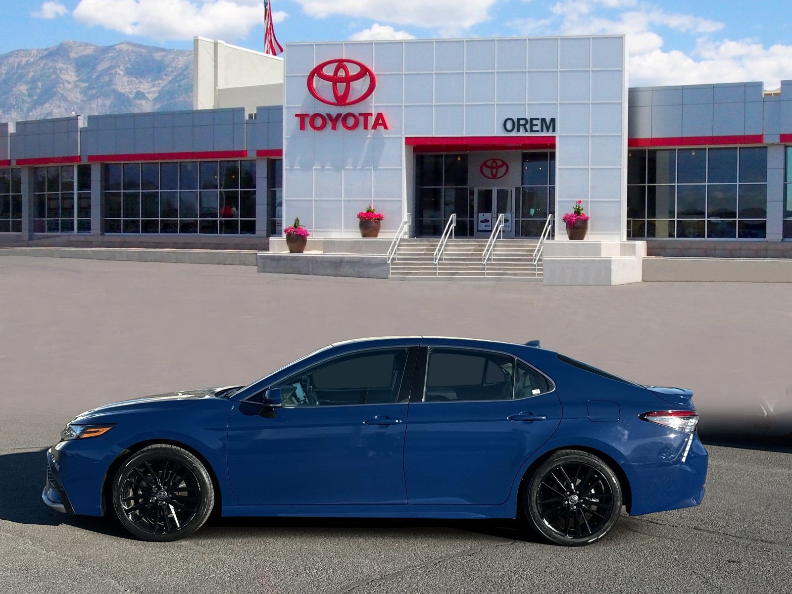 Used 2024 Toyota Camry XSE FWD image 6