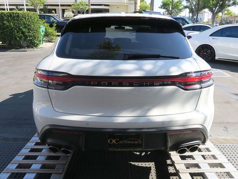 Used 2023 Porsche Macan image 8